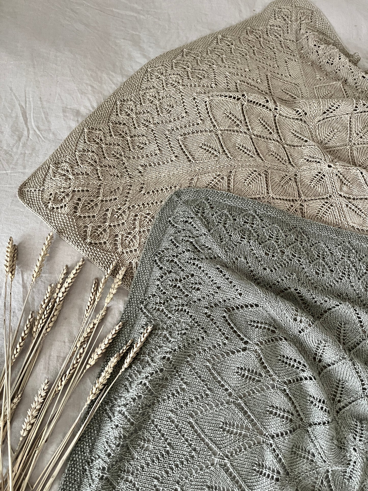 Gullbrá ungbarnateppi